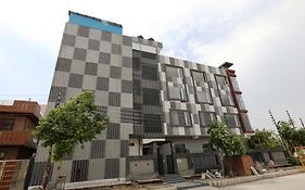 Hardik Palace By F9 Hotels